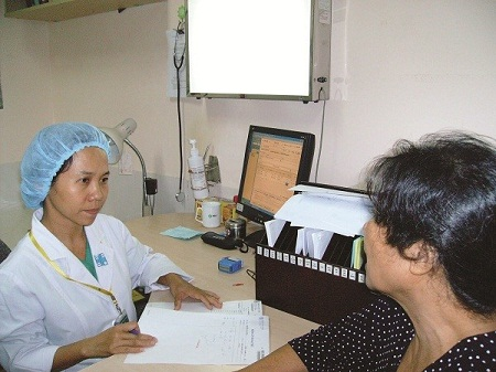 Sức khỏe & đời sống (Bộ y tế): Són tiểu trị không khó